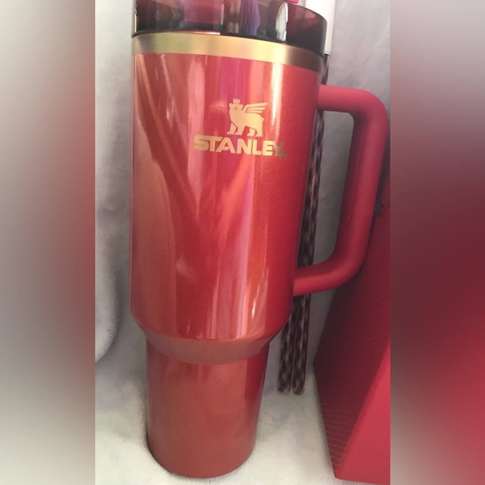 Stanley Limited Edition Scarlet Tinsel